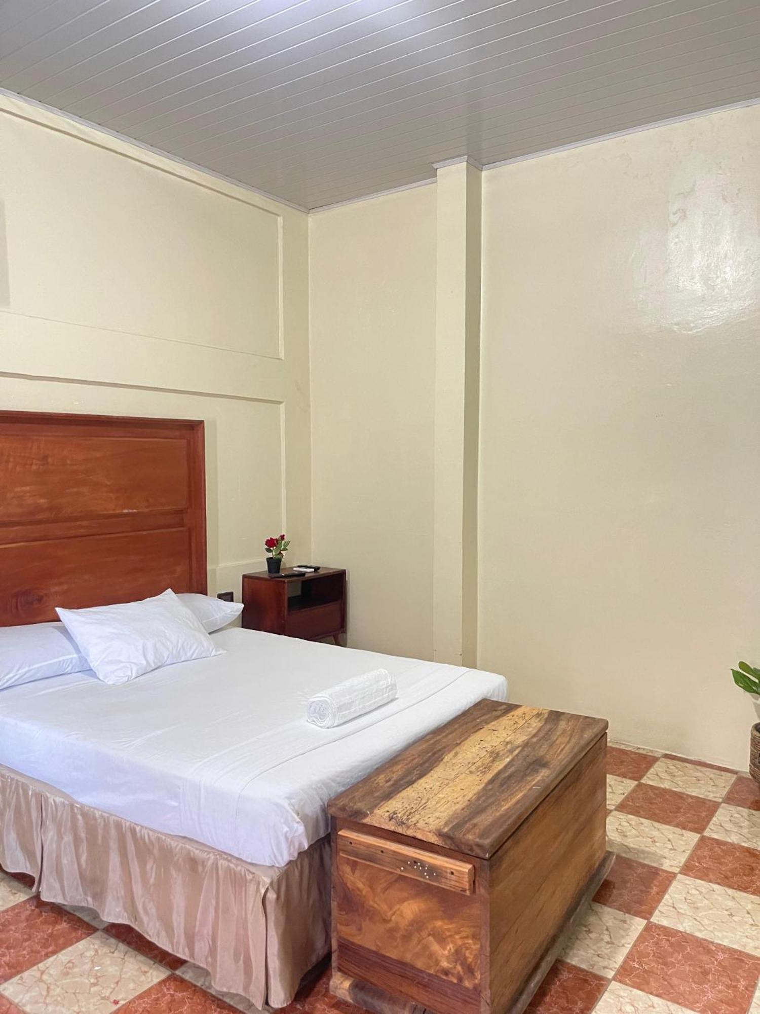 Hostal Eden Moyogalpa Exterior photo